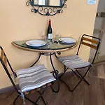 Résidence Verdi - Meublés En Centre Appartement *
