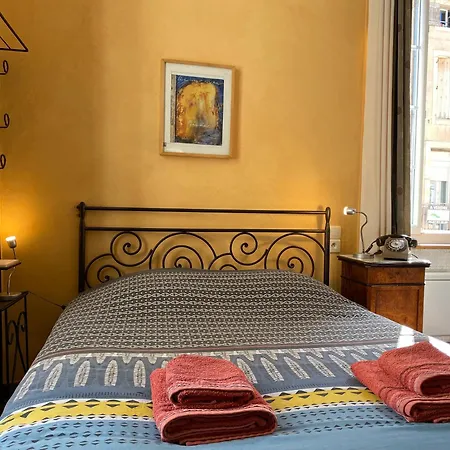 Verdi - Meubles En Centre Apartment Bédarieux